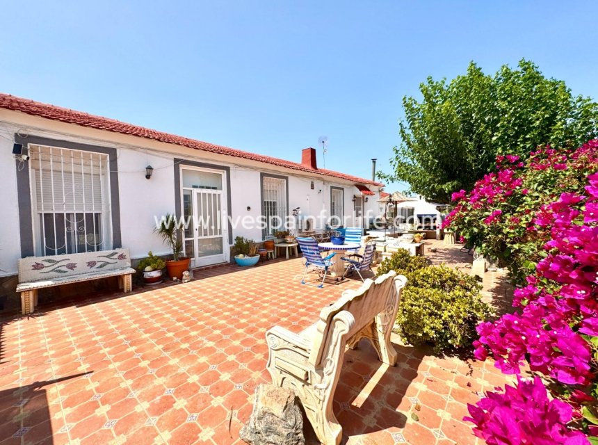 Reventa - Country house -
Dolores