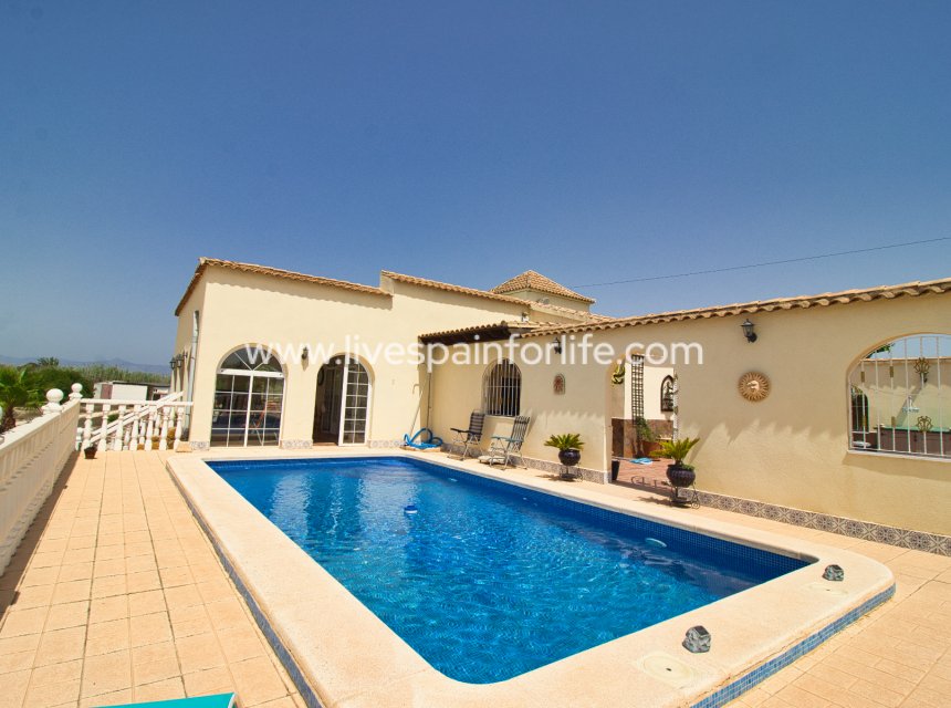 Reventa - Country house -
Dolores