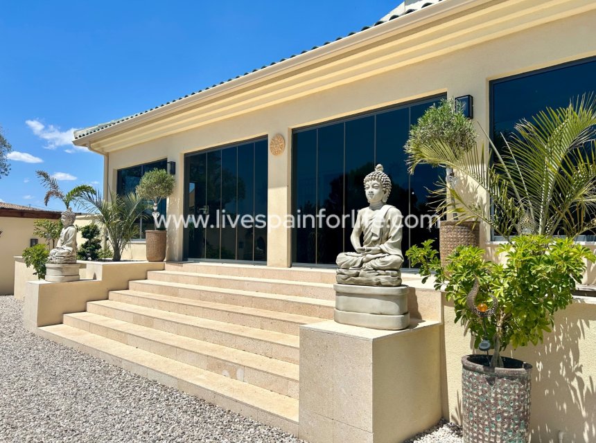 Reventa - Country house -
Dolores