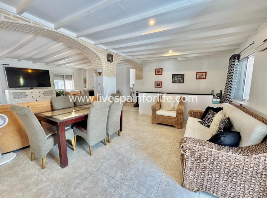 Reventa - Country house -
Dolores