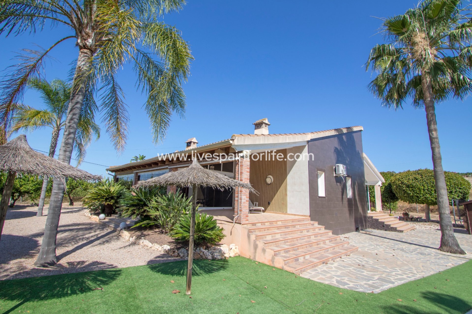Reventa - Country house -
Jacarilla