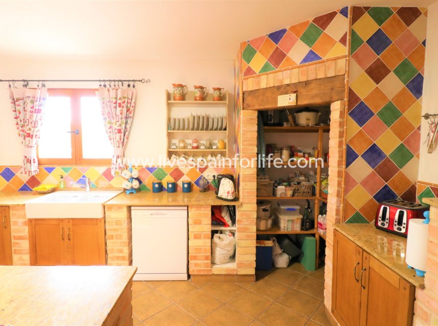 Reventa - Country house -
Macisvenda