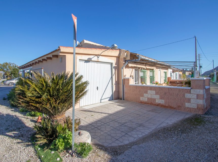 Reventa - Country house -
Redovan