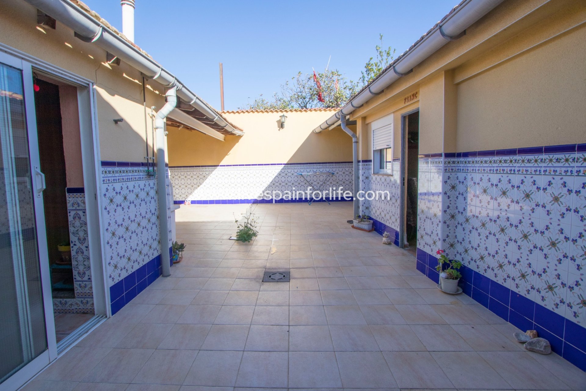 Reventa - Country house -
Redovan