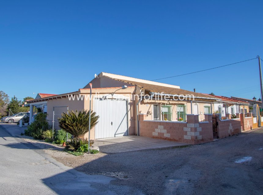 Reventa - Country house -
Redovan