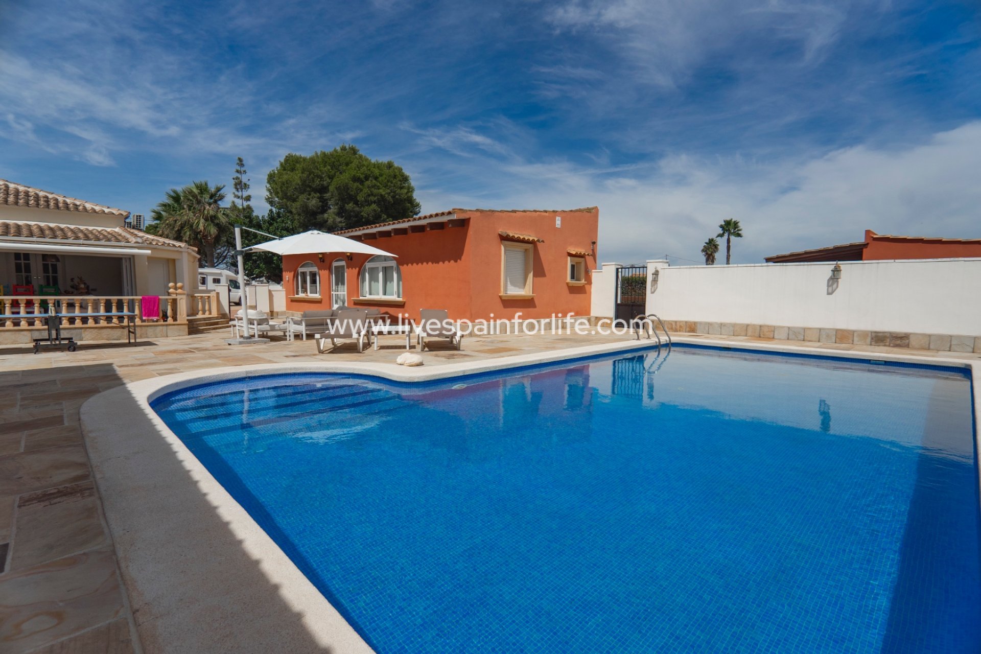 Reventa - Equestrian -
Almoradi - Heredades