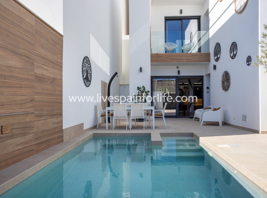 Reventa - Semi-detached house -
Benijofar