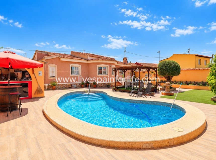Reventa - Semi-detached house / Quad -
Benijofar