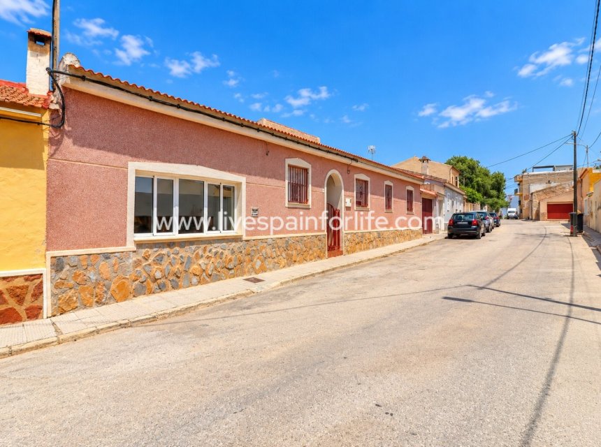 Reventa - Semi-detached house / Quad -
Benijofar