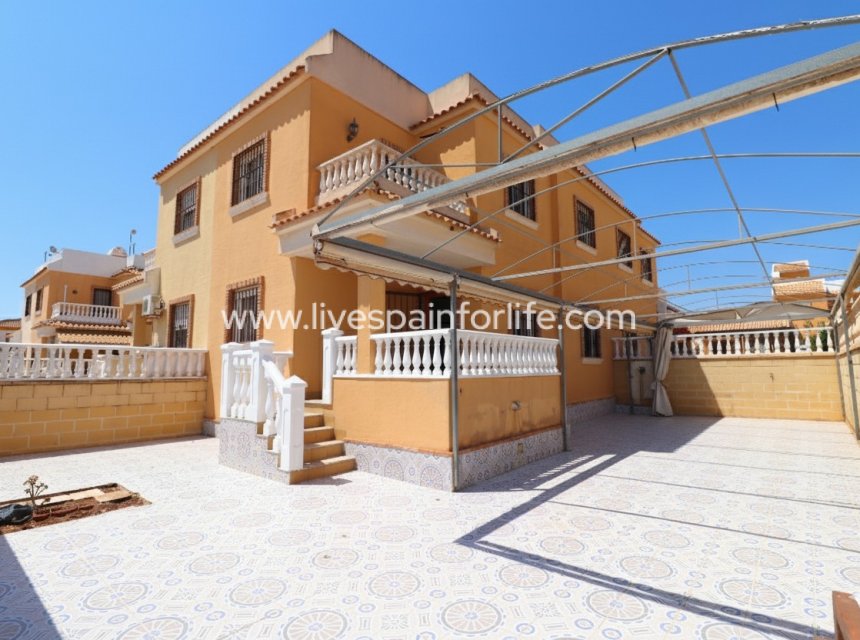Reventa - Semi-detached house / Quad -
Ciudad Quesada - Lo Marabu