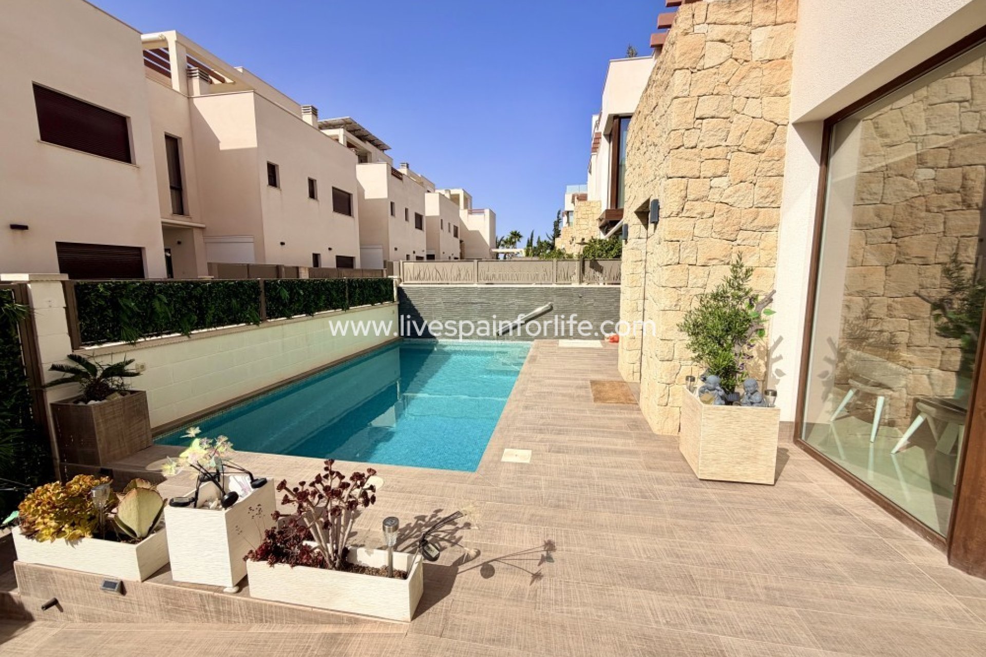 Reventa - Semi-detached house / Quad -
Ciudad Quesada