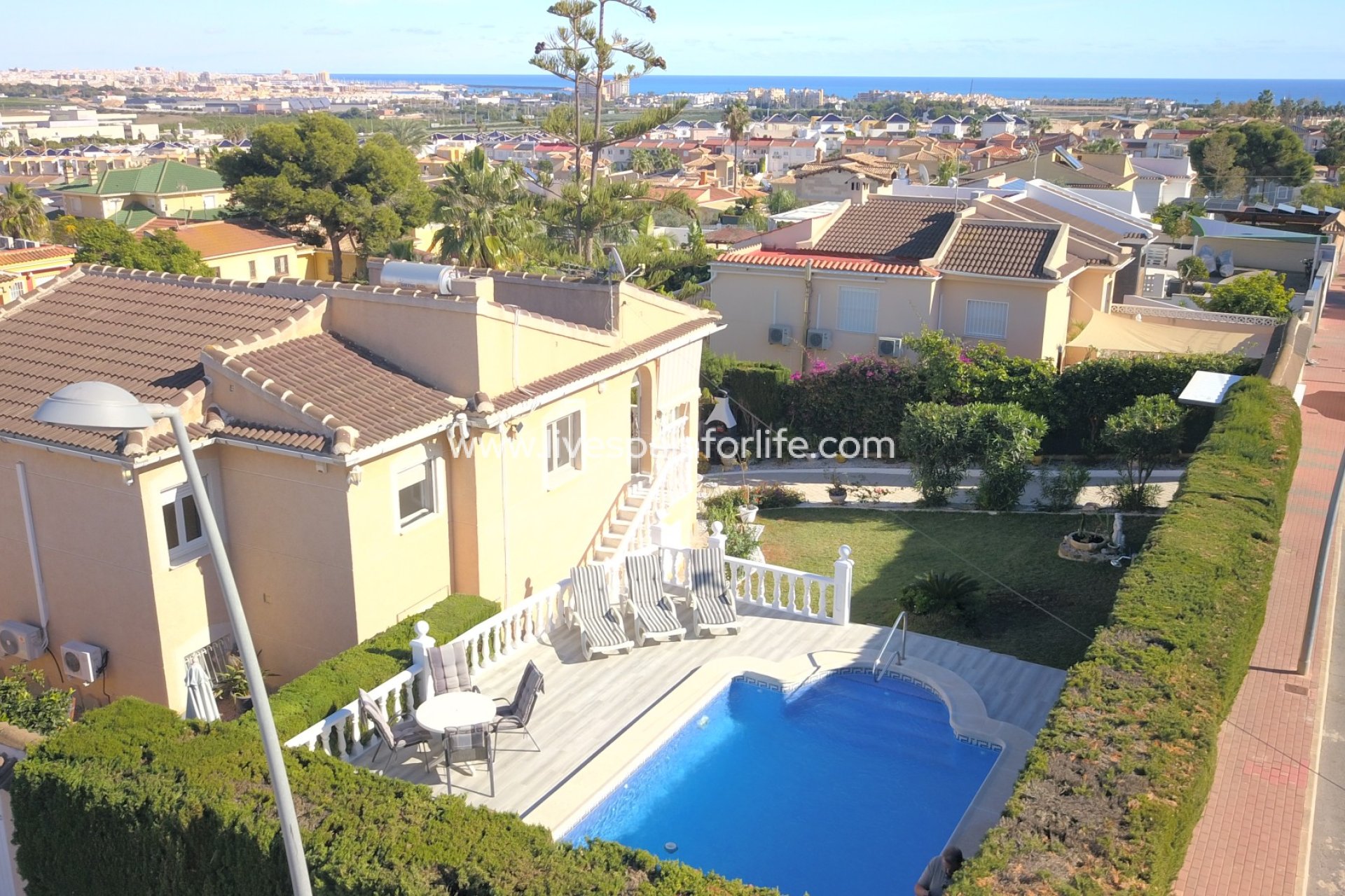 Reventa - Semi-detached house / Quad -
Orihuela Costa - Los Balcones