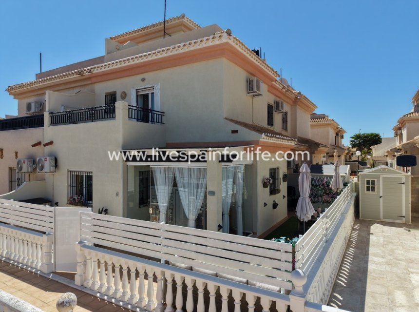 Reventa - Semi-detached house / Quad -
Orihuela Costa - Playa Flamenca
