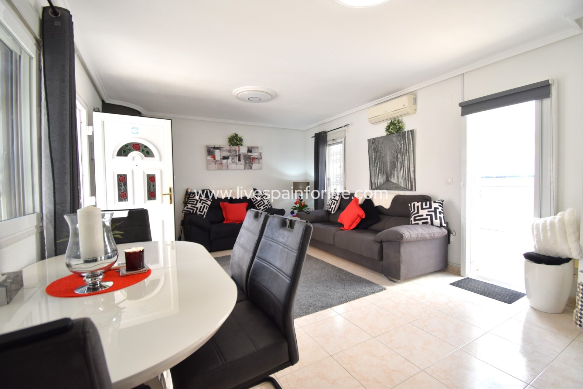 Reventa - Semi-detached house / Quad -
Orihuela Costa - Playa Flamenca