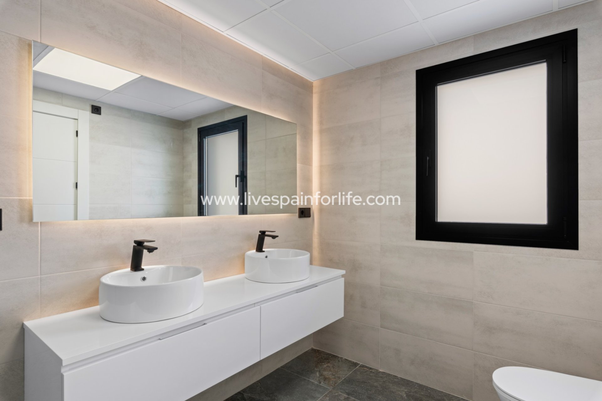 Reventa - Semi-detached house / Quad -
Torre de la Horadada - Torre de La Horadada - Town