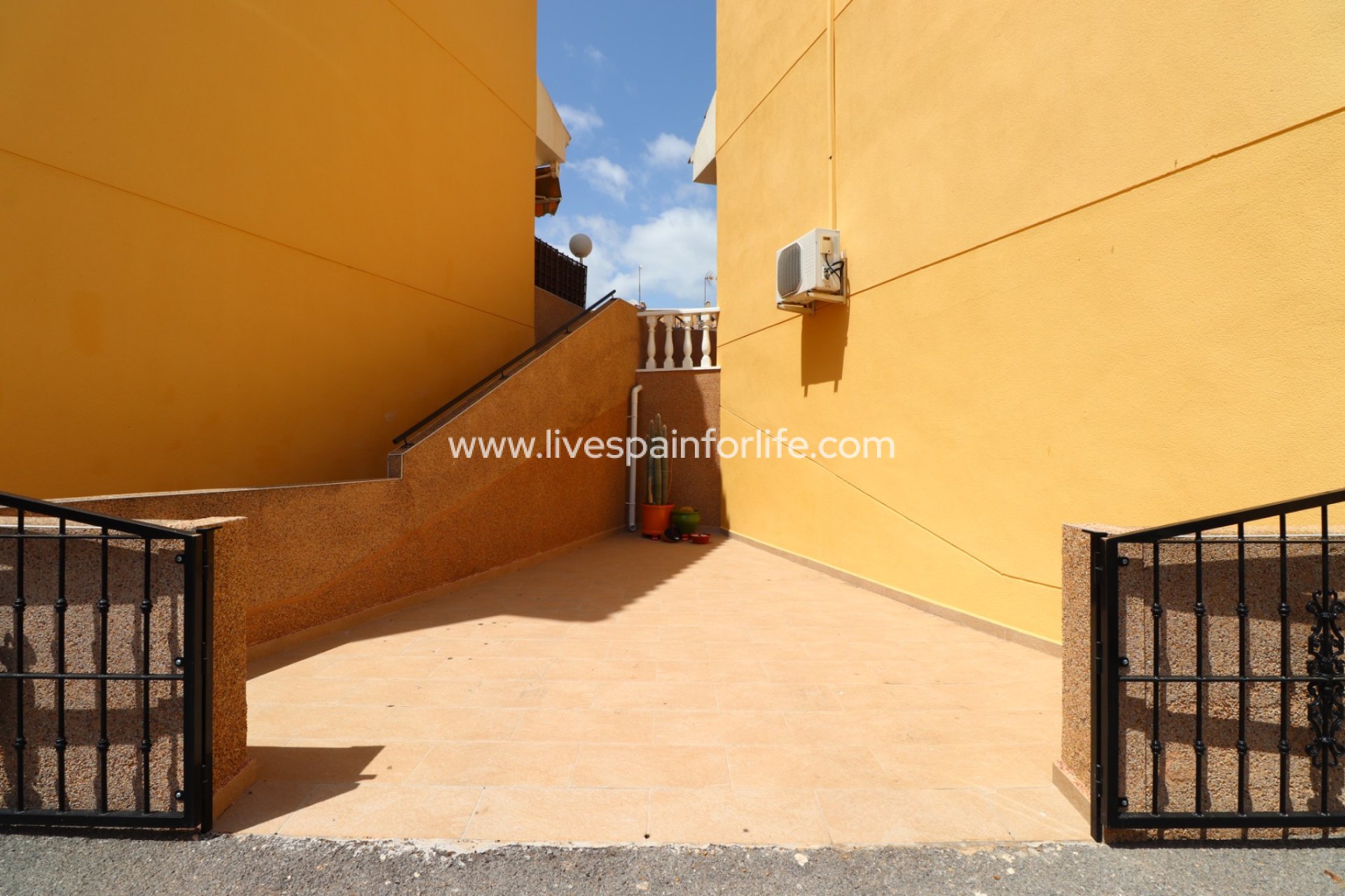 Reventa - Town house -
Algorfa - Montemar