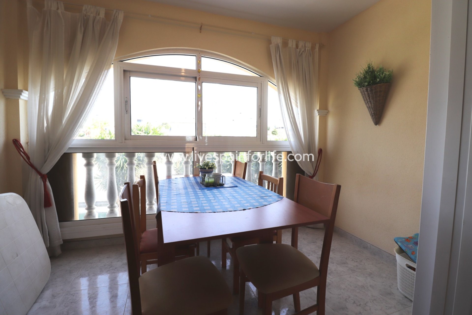 Reventa - Town house -
Benijofar