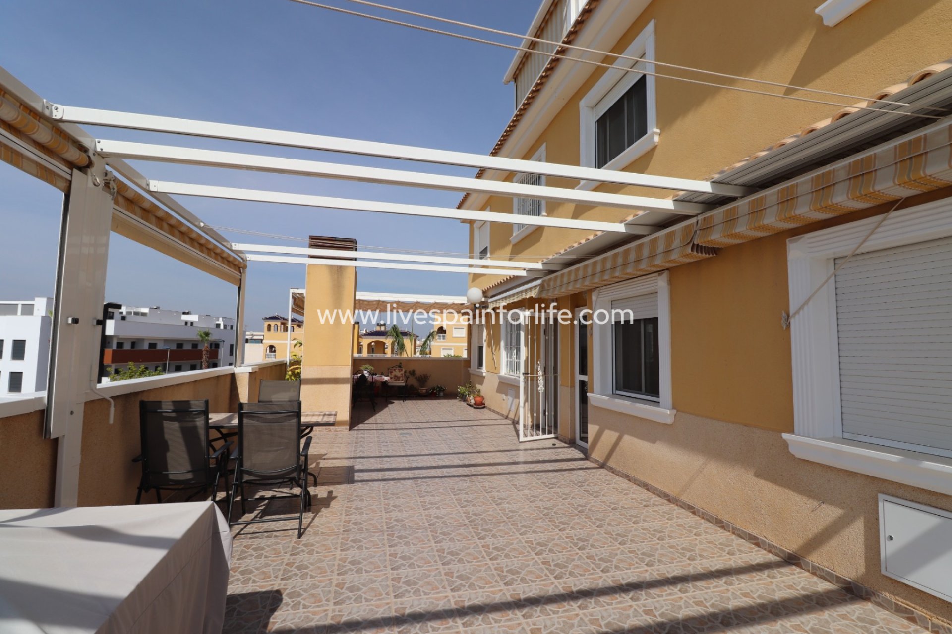 Reventa - Town house -
Benijofar