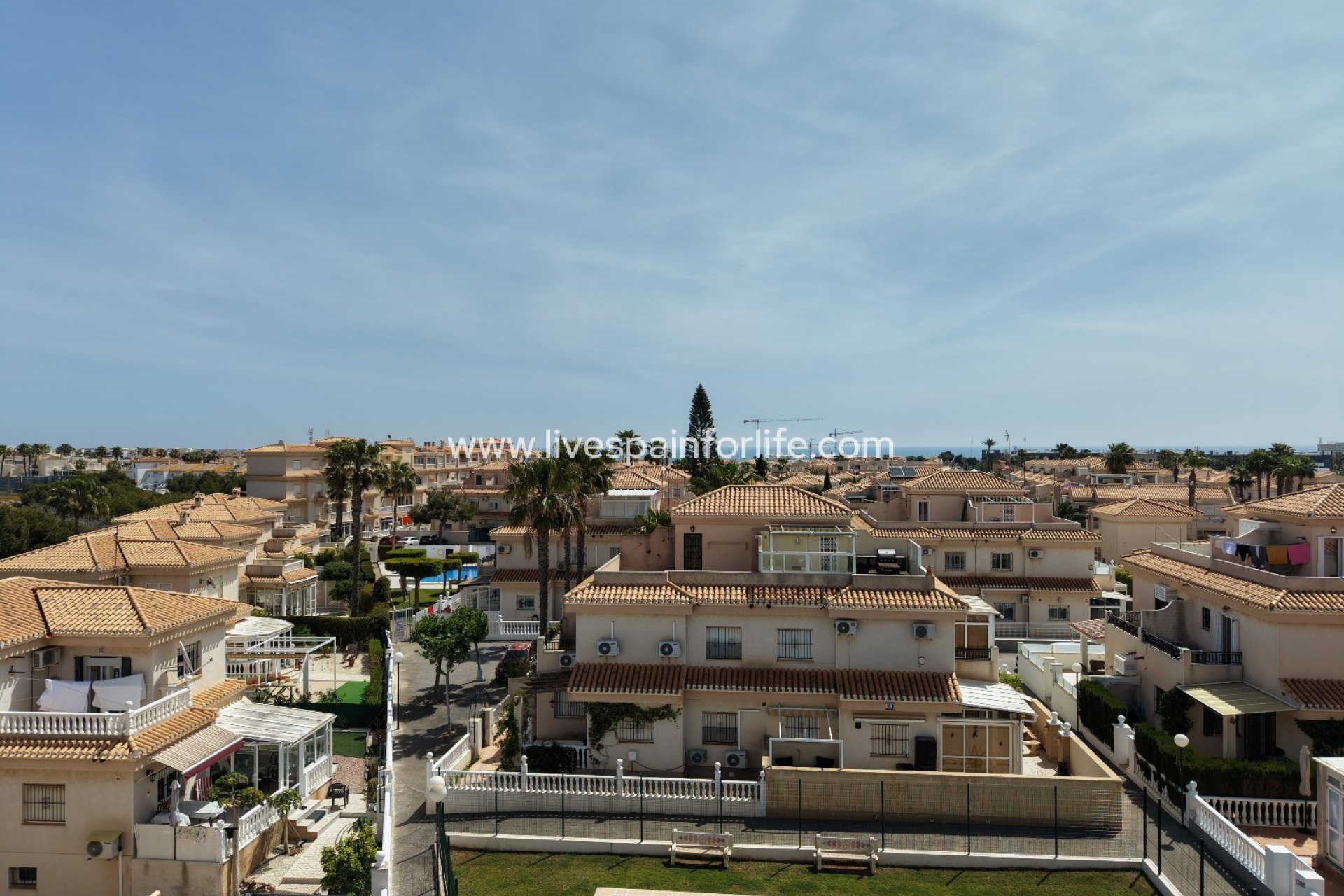 Reventa - Town house -
Orihuela Costa - Playa Flamenca