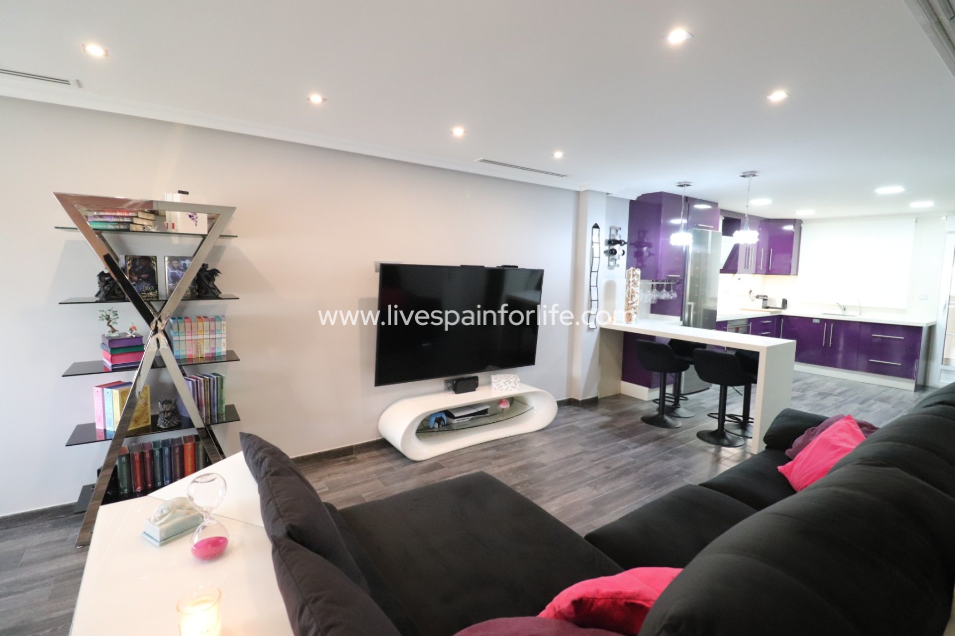 Reventa - Town house -
Redovan - Redovan - Town