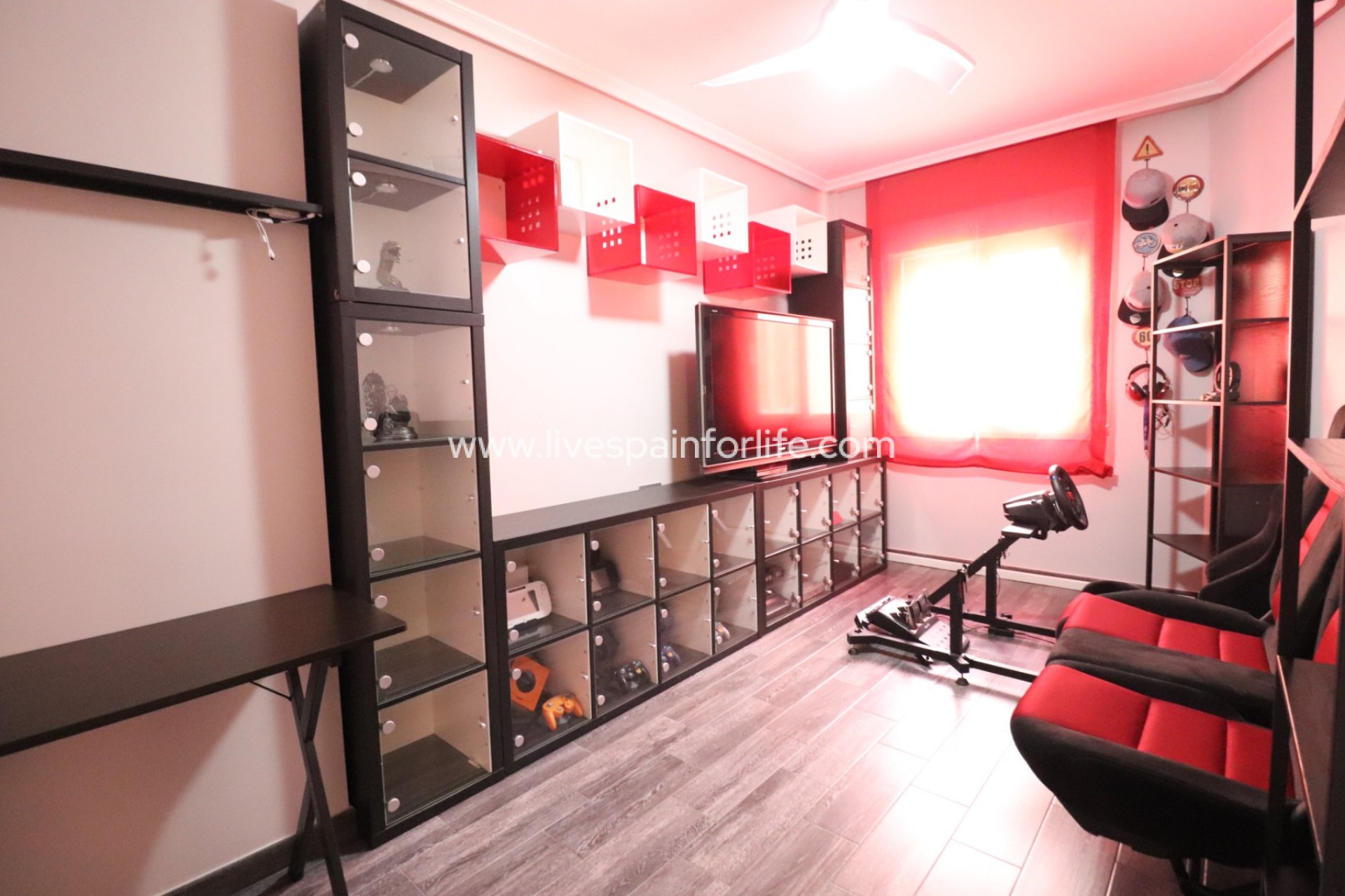 Reventa - Town house -
Redovan - Redovan - Town