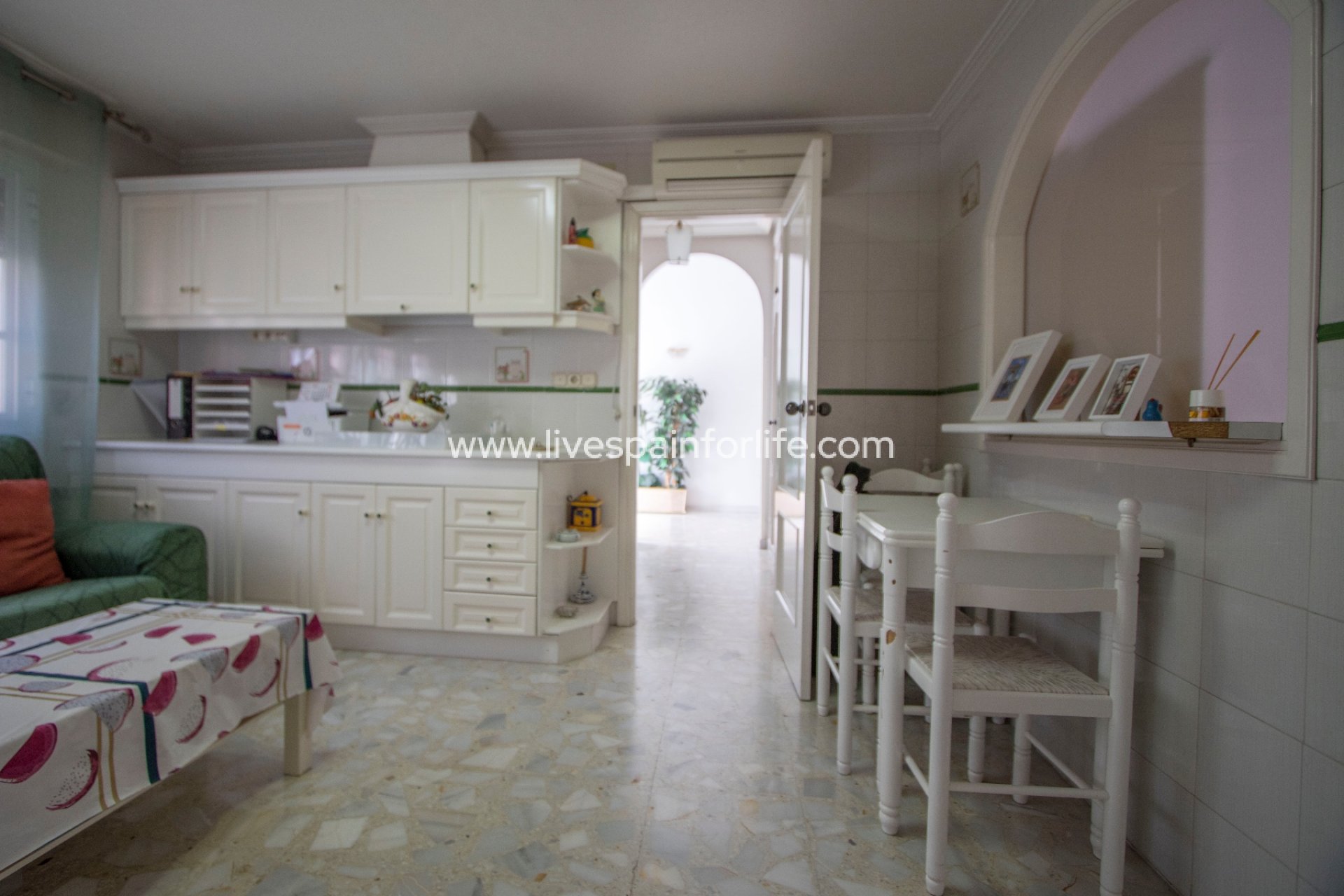 Reventa - Town house -
Redovan