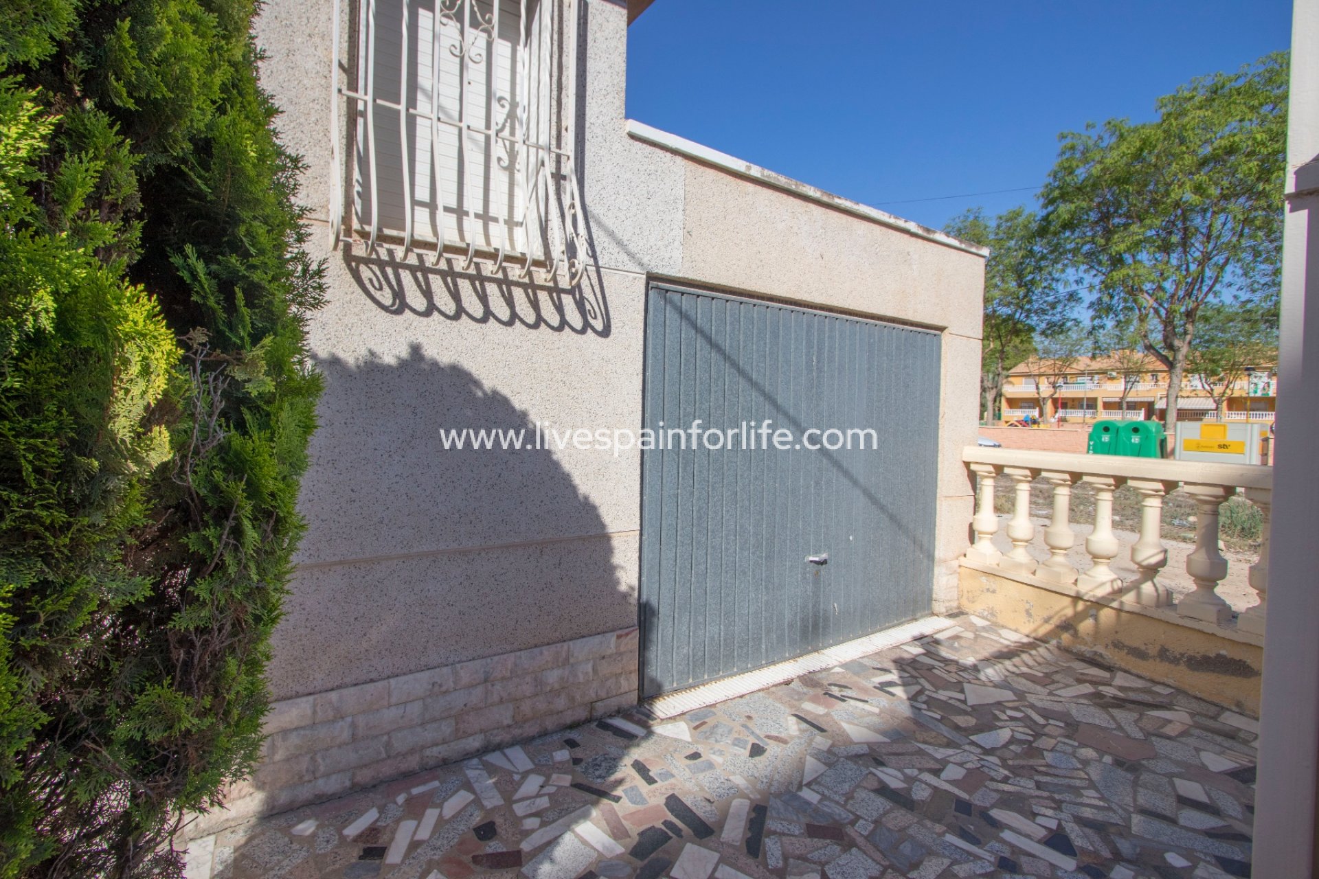 Reventa - Town house -
Redovan