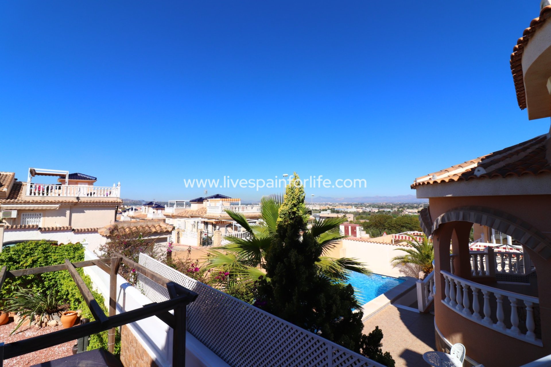 Reventa - Villa (detached) -
Benimar