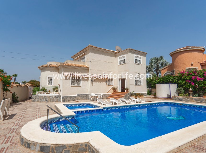 Reventa - Villa (detached) -
Ciudad Quesada - Campo De Golf La Marquesa