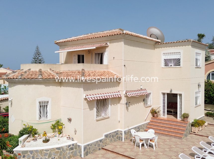 Reventa - Villa (detached) -
Ciudad Quesada - Campo De Golf La Marquesa