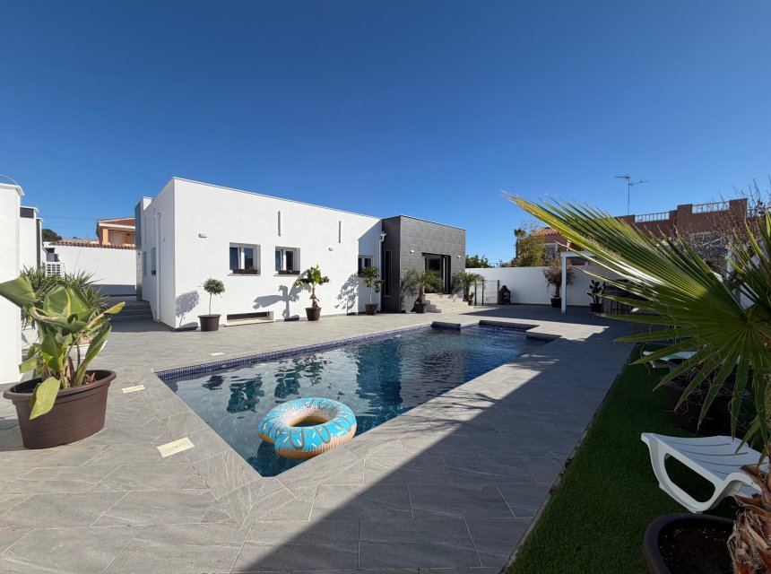 Reventa - Villa (detached) -
Ciudad Quesada