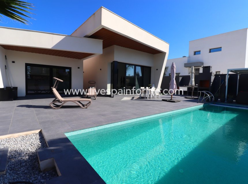 Reventa - Villa (detached) -
Formentera Del Segura - Fincas de La Vega