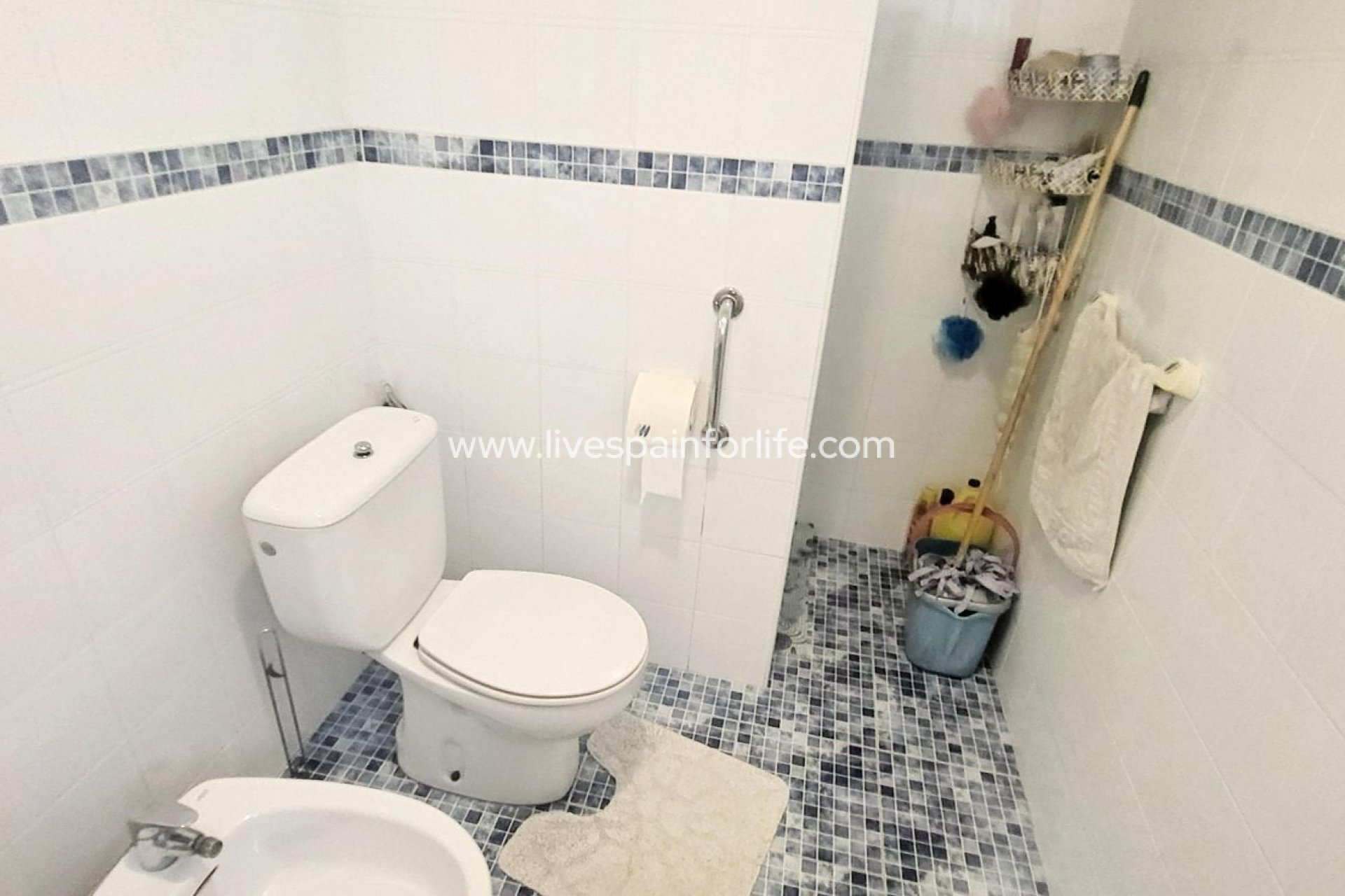 Reventa - Villa (detached) -
Hondon De Las Nieves
