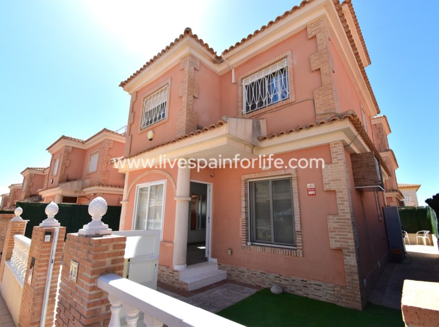 Reventa - Villa (detached) -
Orihuela Costa - Playa Flamenca