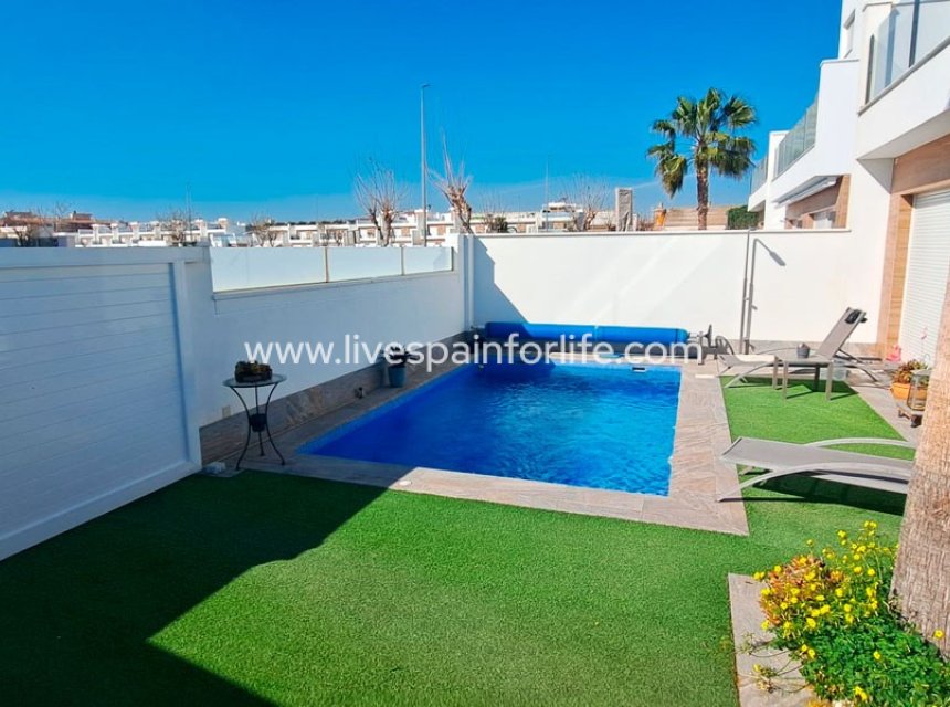 Reventa - Villa (detached) -
Pilar de la Horadada - Pilar de La Horadada - Town