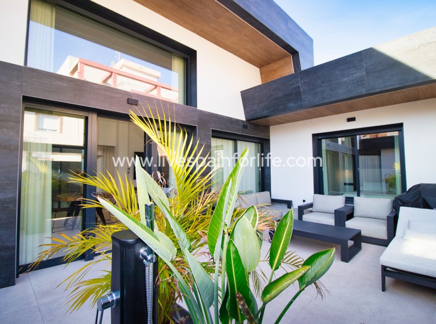 Reventa - Villa (detached) -
Pilar de la Horadada