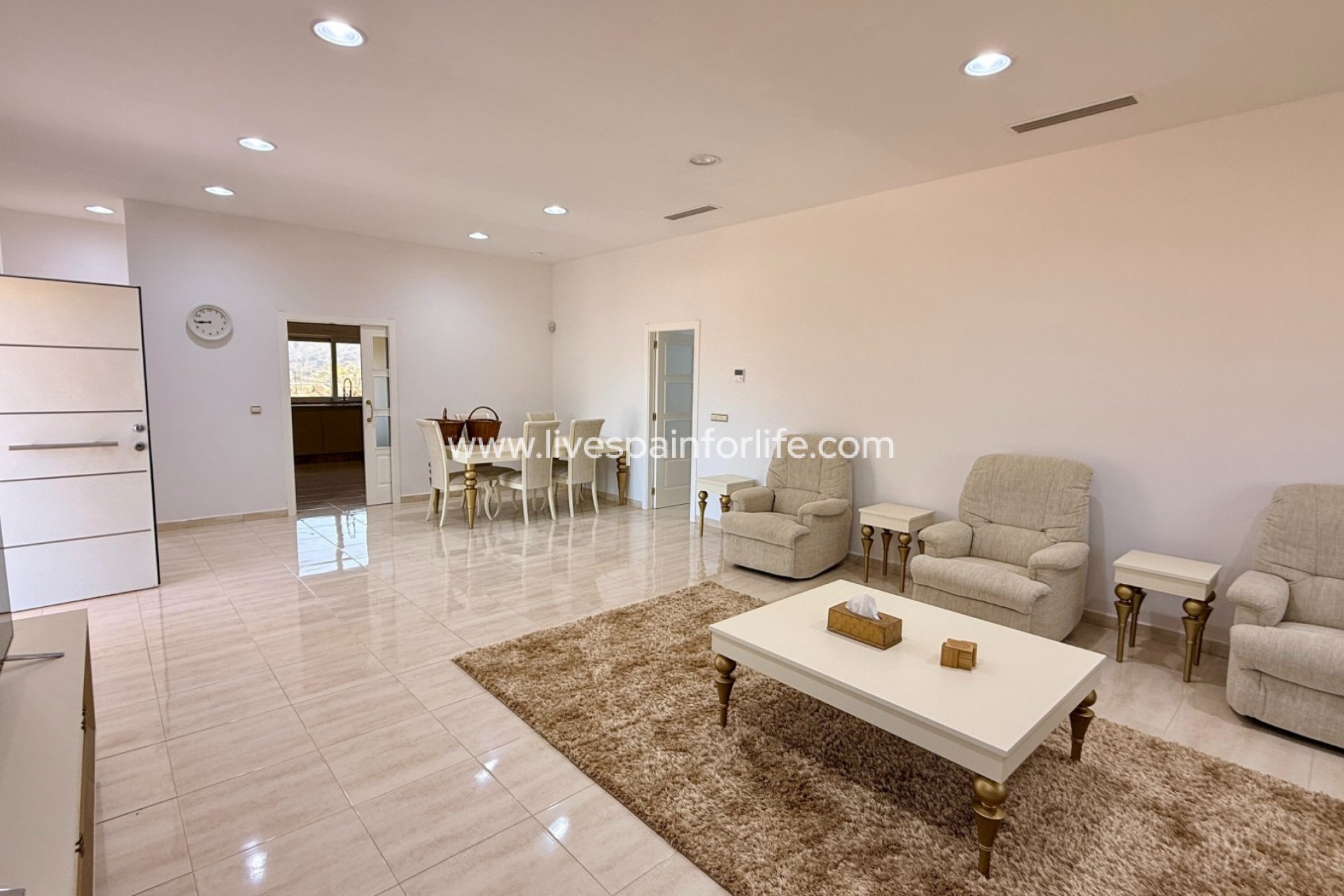 Revente - 5. Finca / Country Property -
Pinoso