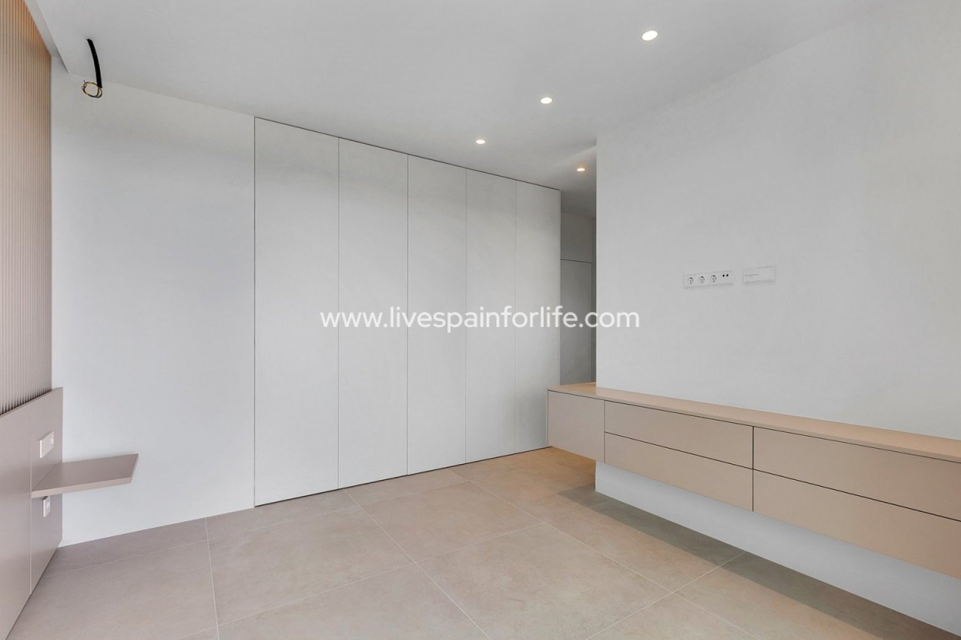 Revente - Apartments -
Alicante