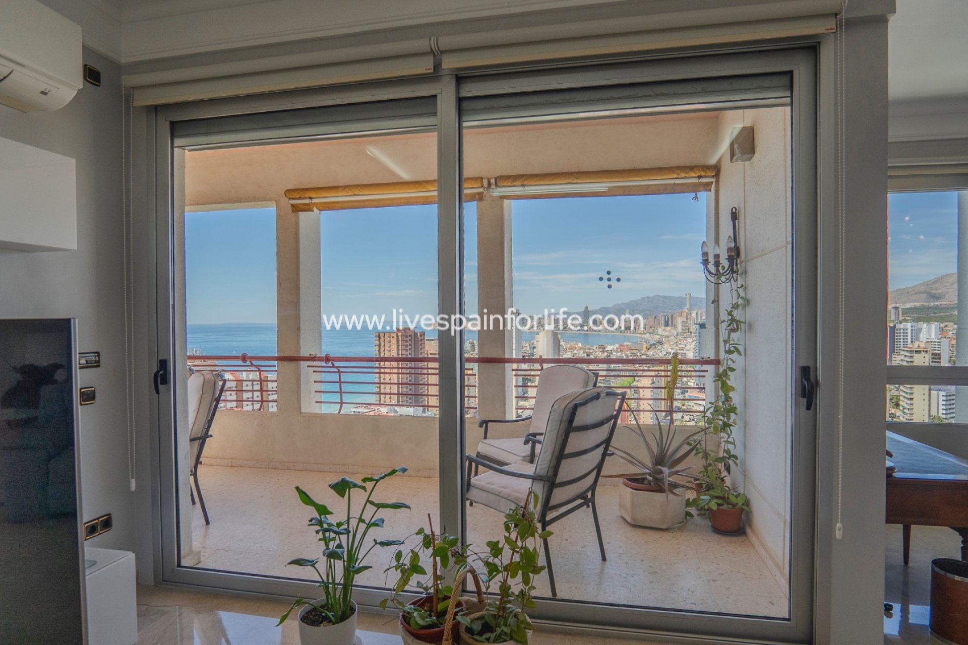 Revente - Apartments -
Benidorm