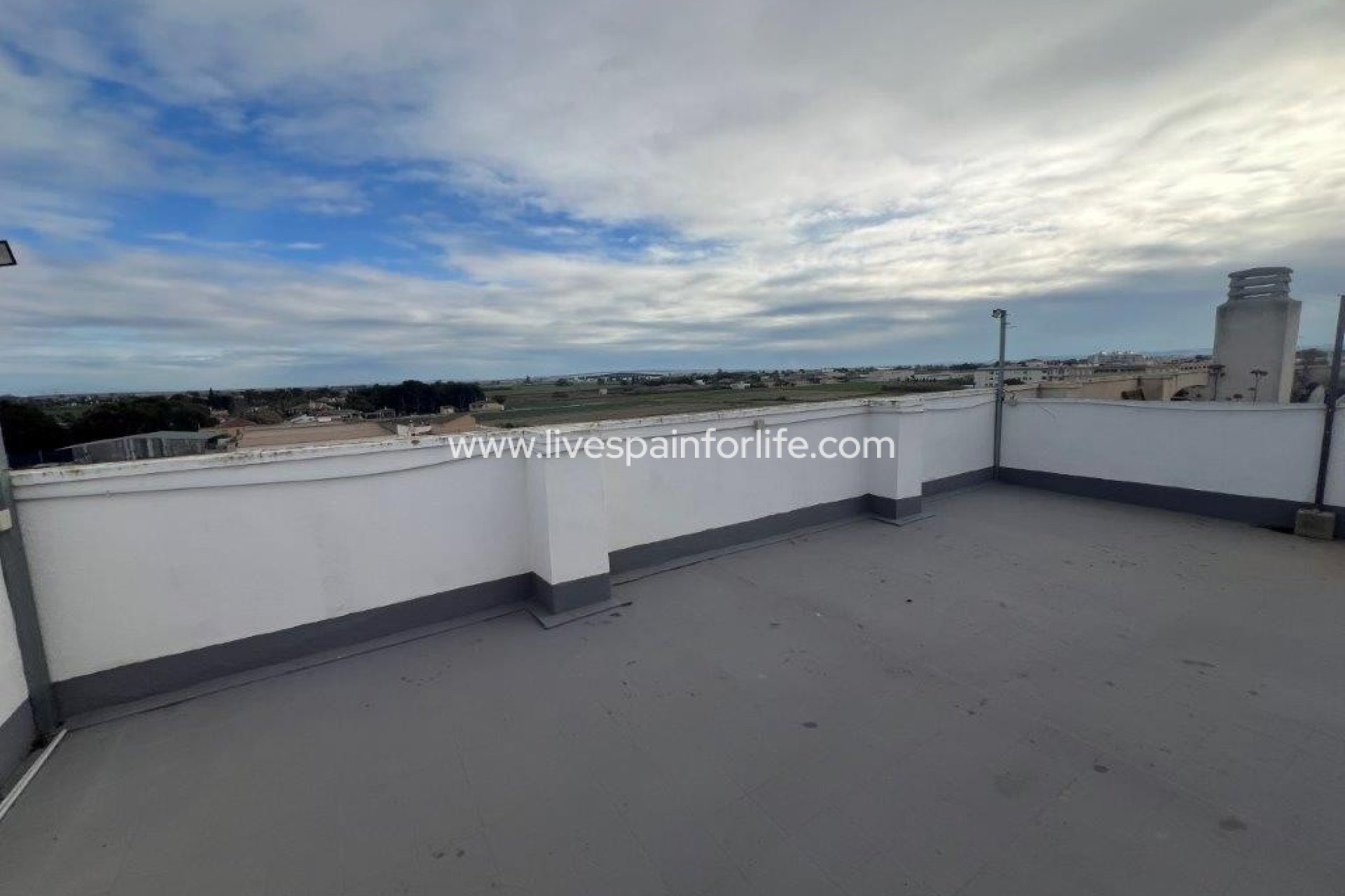 Revente - Apartments -
Dolores