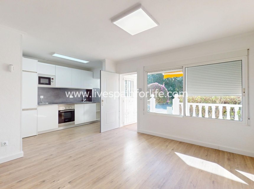Revente - Apartments -
Orihuela Costa - Villamartin