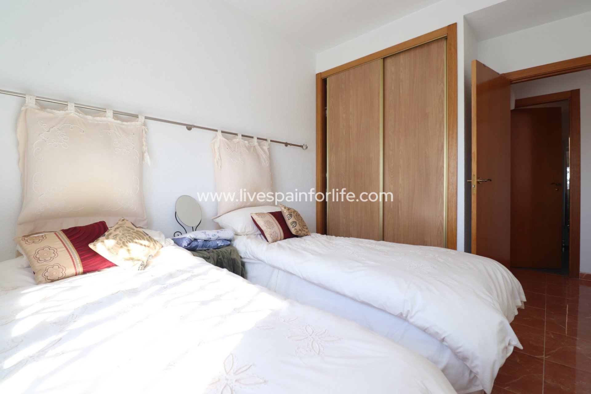 Revente - Apartments -
Rafal - Rafal - Town