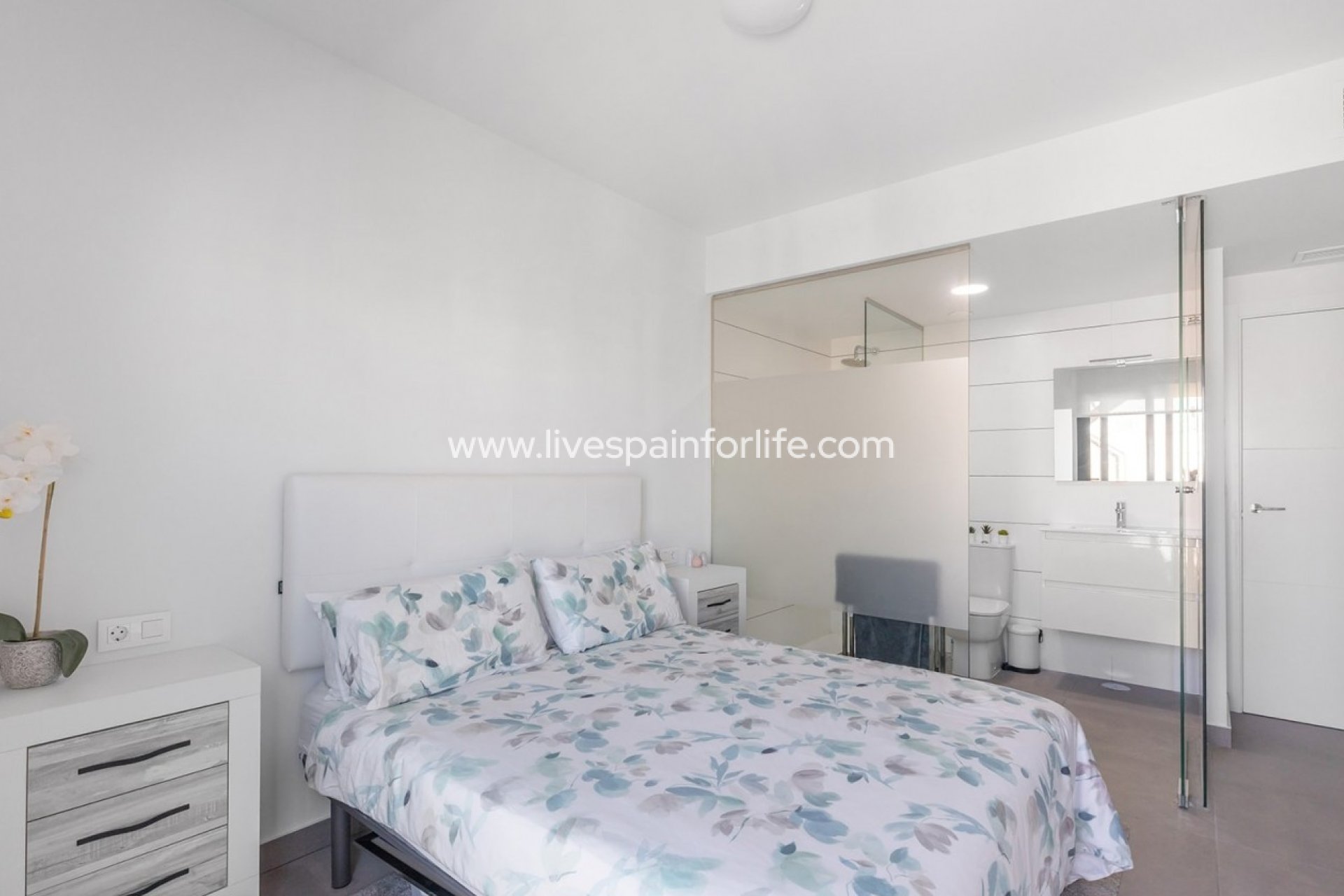 Revente - Apartments -
 - Villamartin