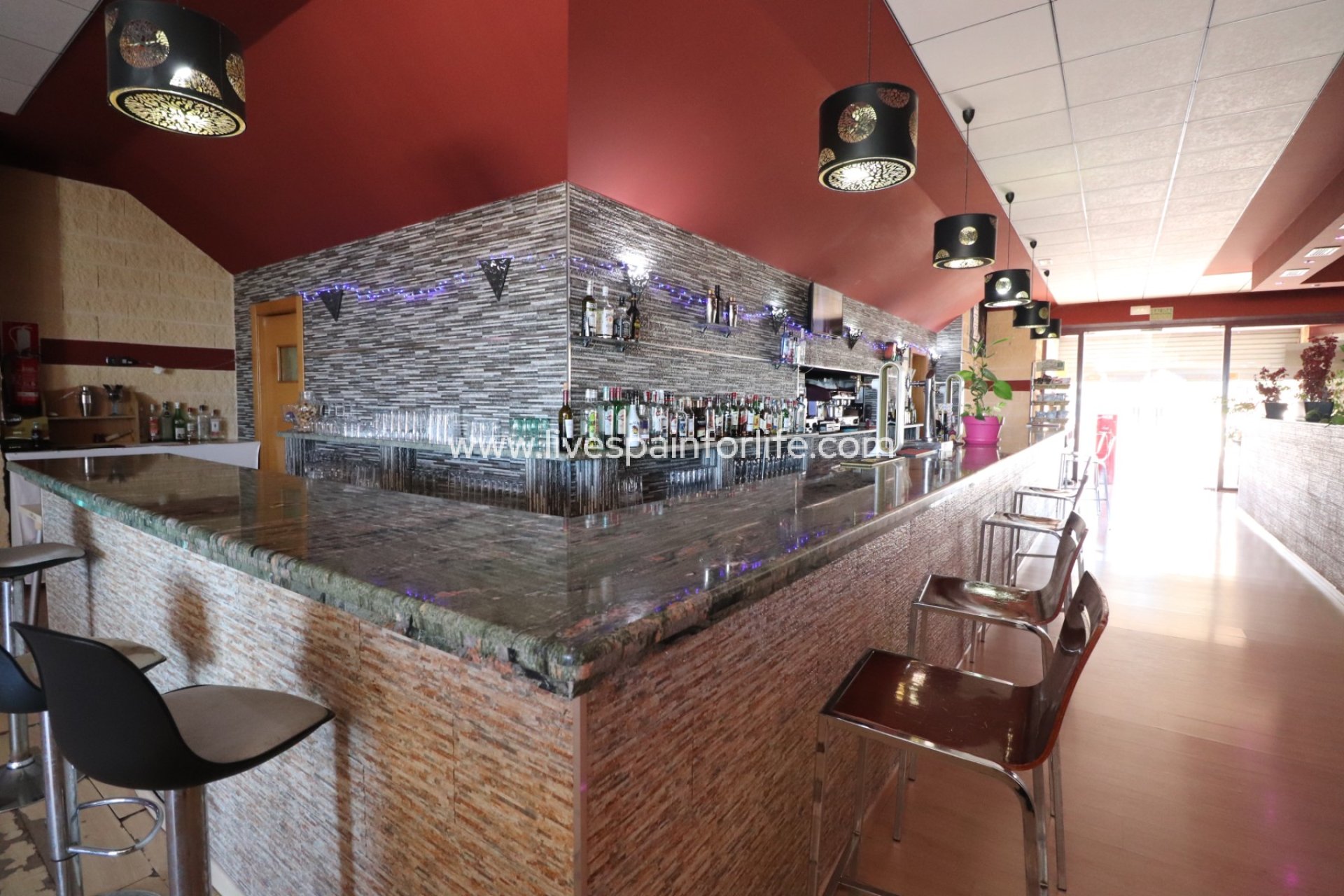 Revente - Commercial -
Ciudad Quesada - Ciudad Quesada - Town