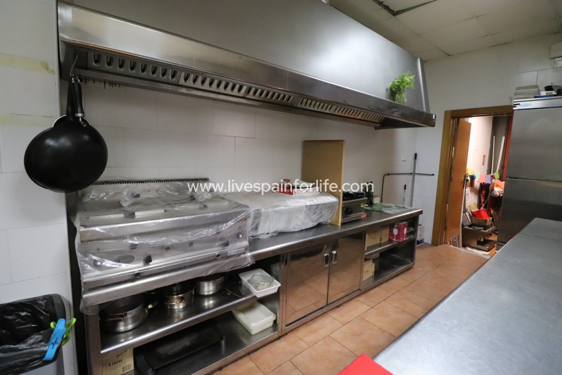 Revente - Commercial -
Ciudad Quesada - Ciudad Quesada - Town