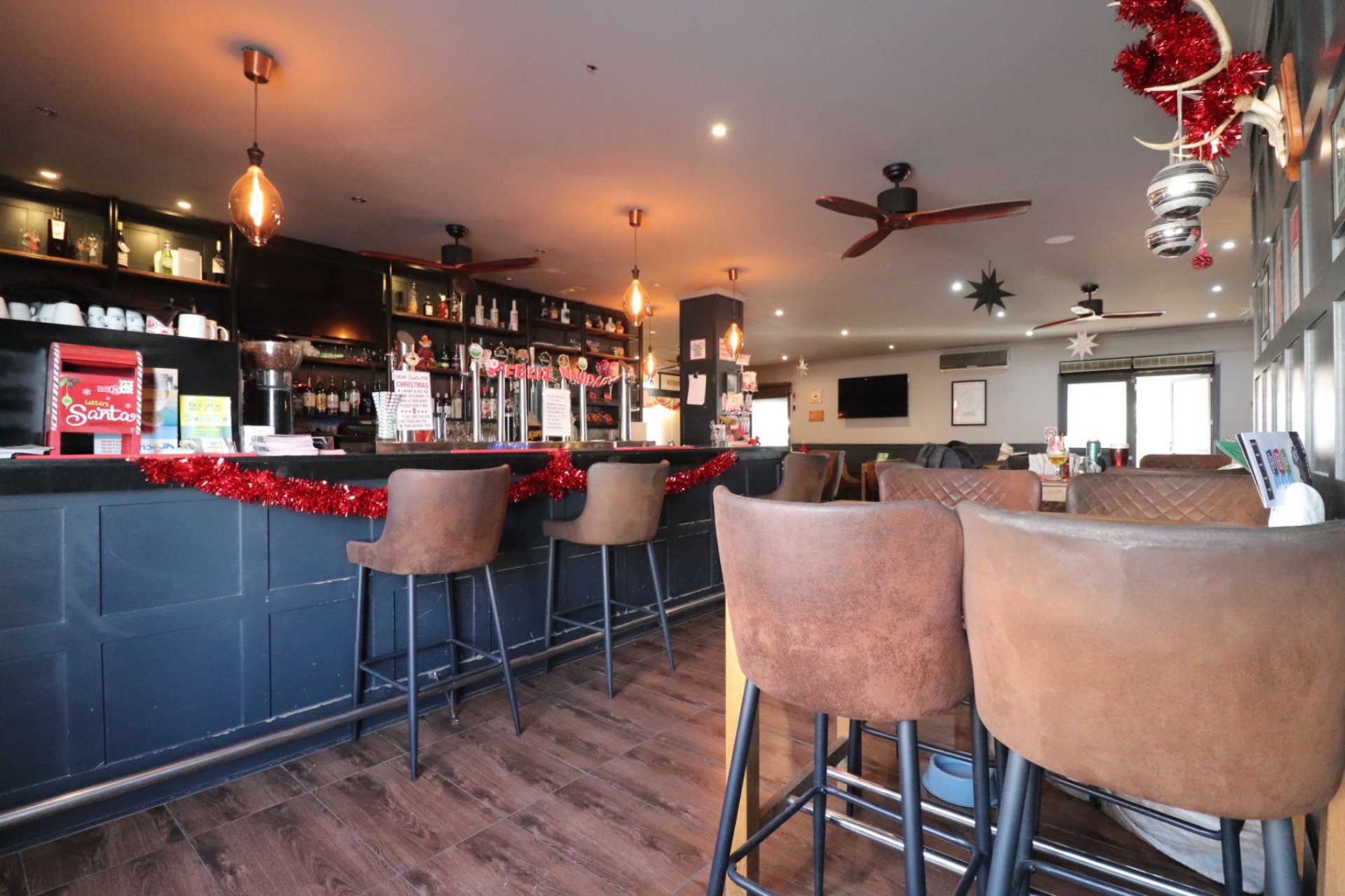 Revente - Commercial -
Ciudad Quesada - Doña Pepa