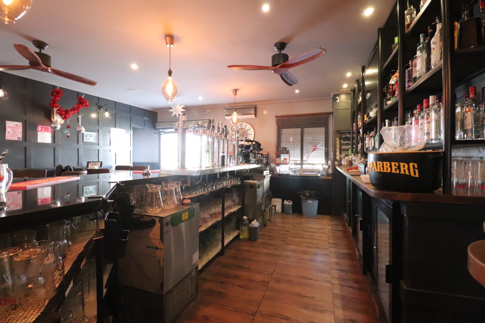 Revente - Commercial -
Ciudad Quesada - Doña Pepa