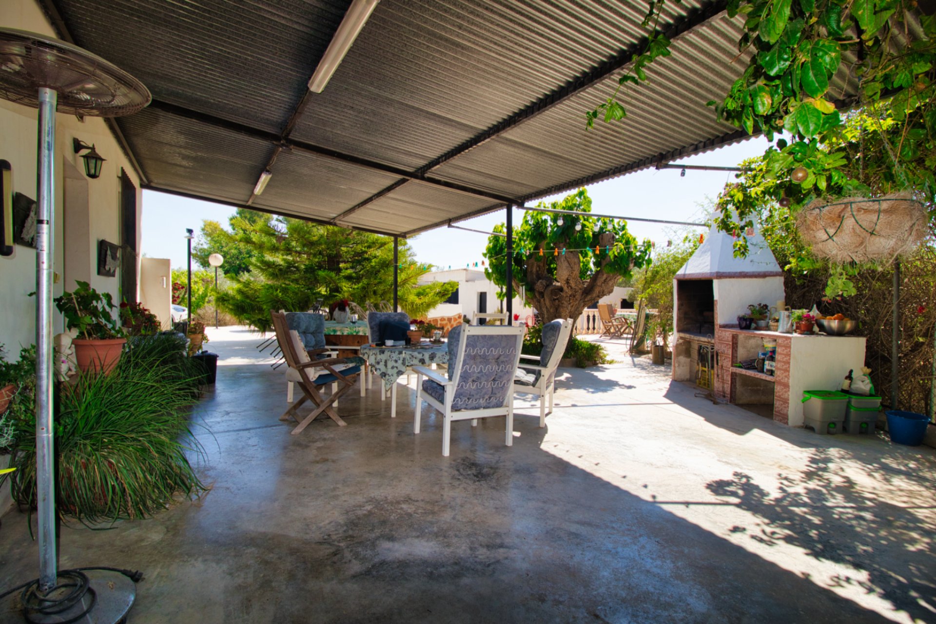 Revente - Commercial -
Dolores - 