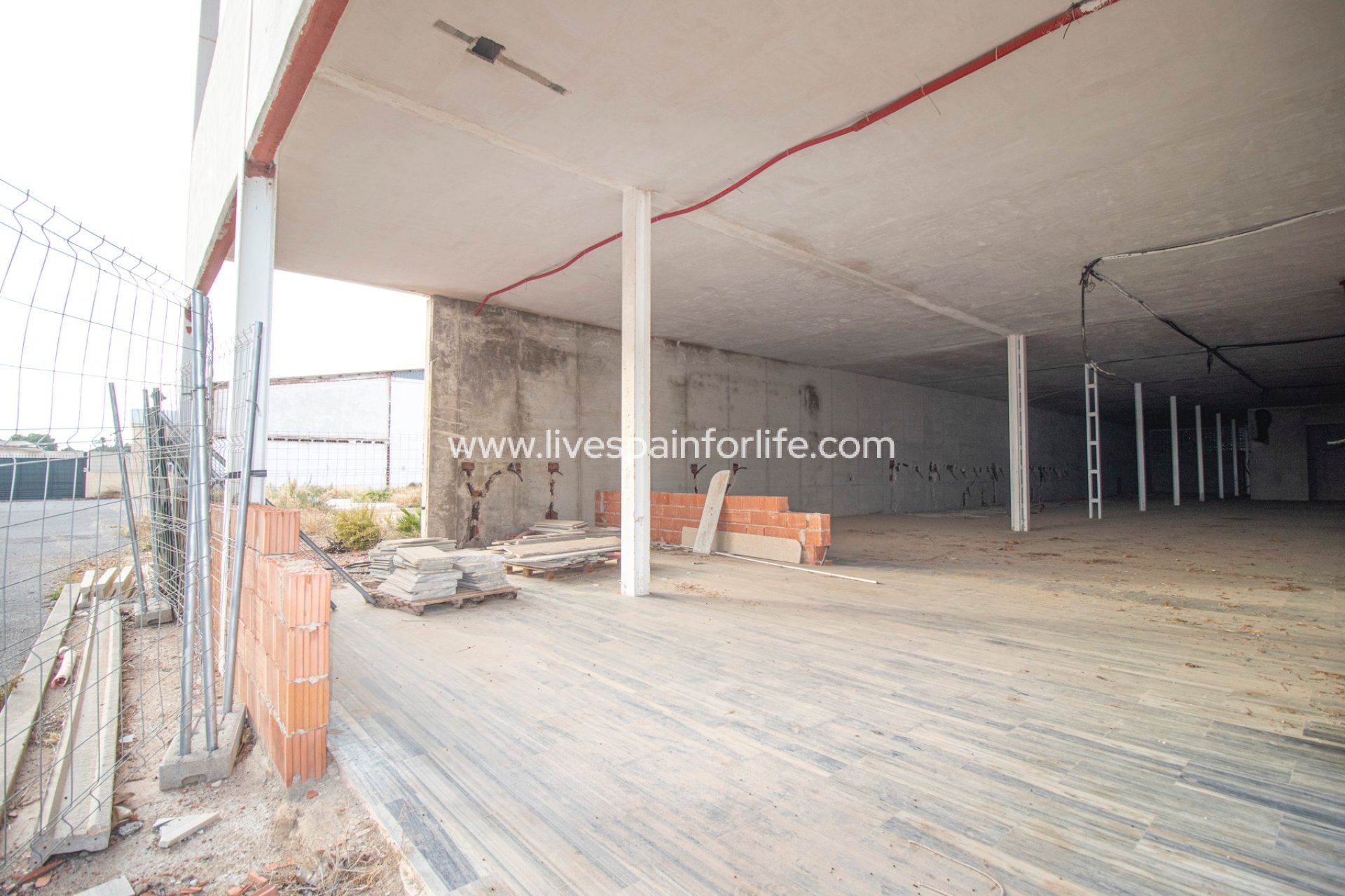 Revente - Commercial -
Elche