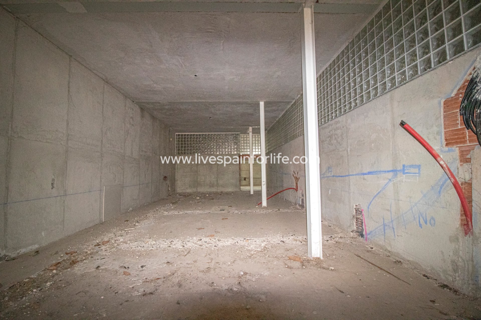 Revente - Commercial -
Elche